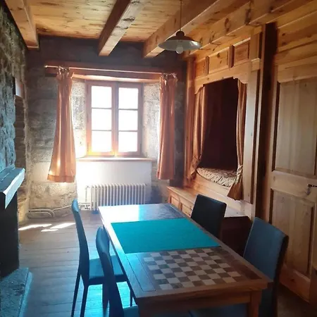 Holiday home De France D'arzenc D'apcher